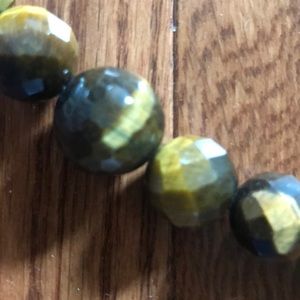 on line Jewelry - Tigers eye gem stone NWOT faceted looks sparkly on line Jewelry - Tigers eye gem stone NWOT faceted looks sparkly